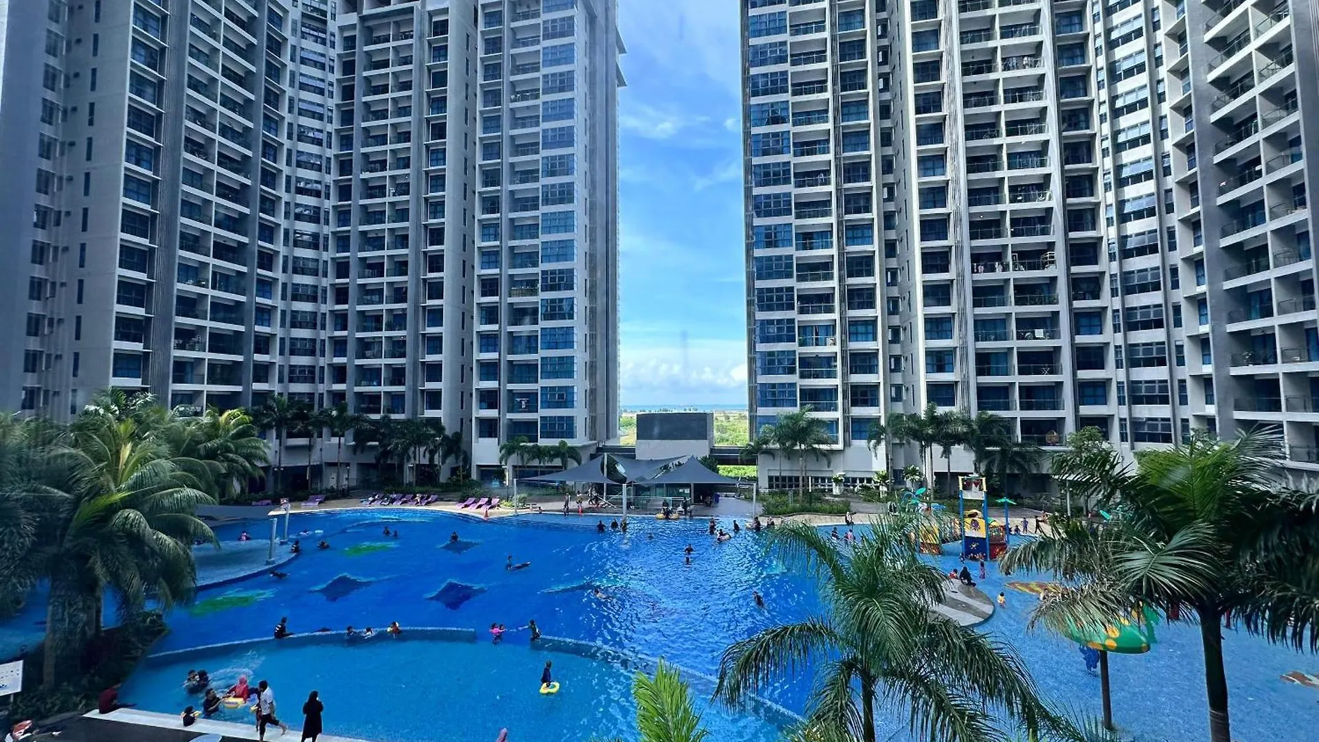 Atlantis Residence Melaka By Hk 2Br 8-10 Pax 0*, Malacca